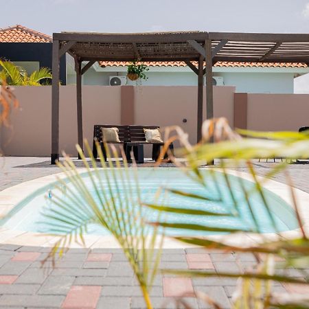 Av Curacao - Centrally Located Spacious Apartment Willemstad Exterior photo